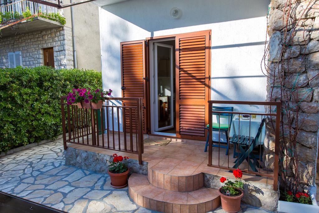 Villa Veca Starigrad Paklenica Exterior photo